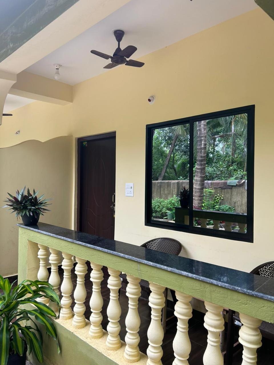 One Love Guest House Morjim Εξωτερικό φωτογραφία