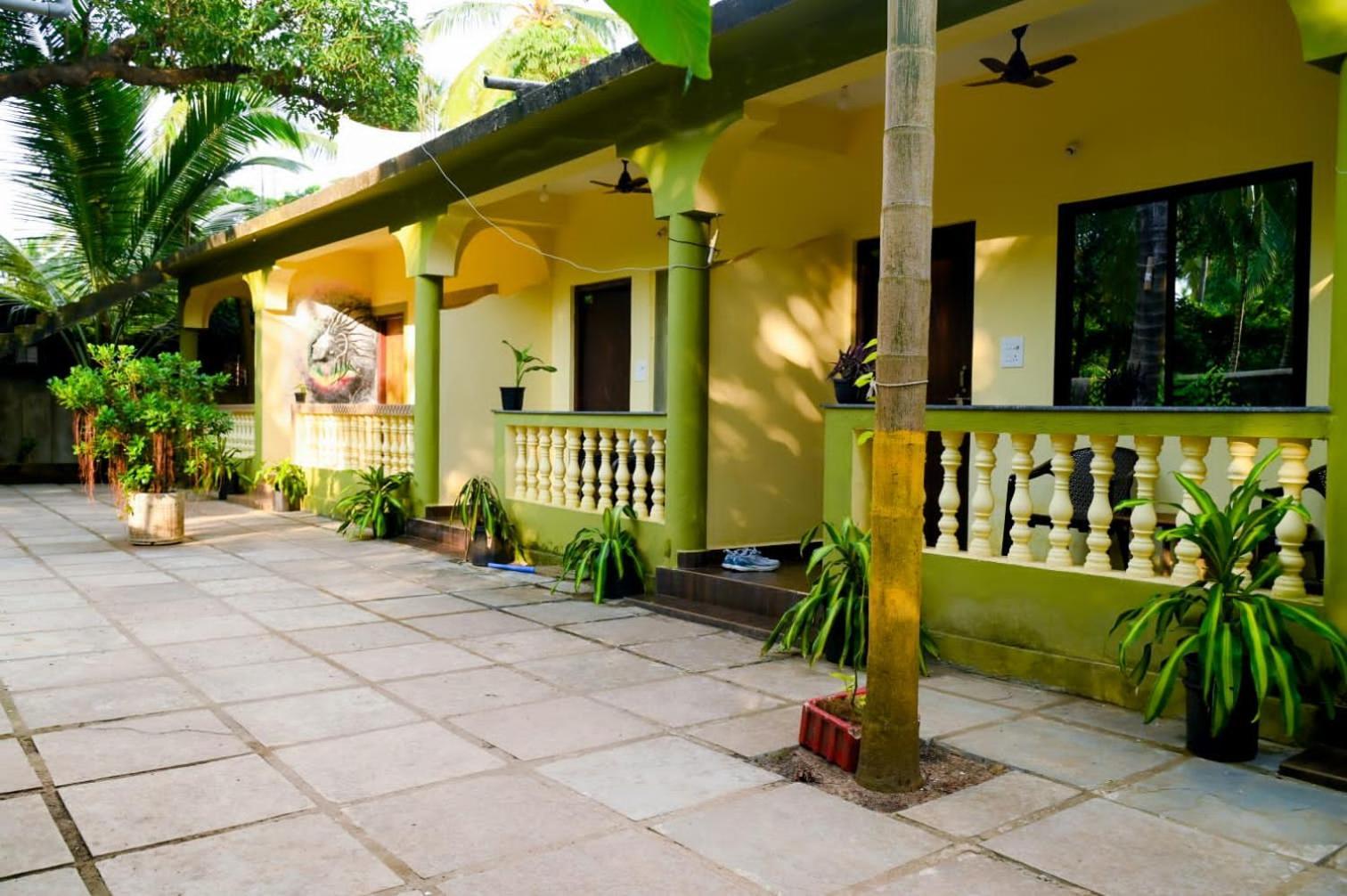 One Love Guest House Morjim Εξωτερικό φωτογραφία